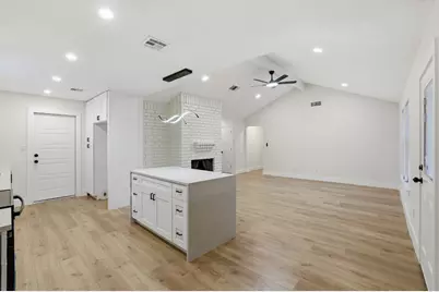 9927 Shell Rock Road, La Porte, TX 77571 - Photo 10