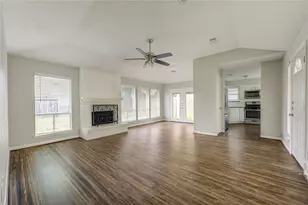 1206 Park Ln, Katy, TX 77450 - Photo 2