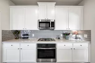 18820 Cypress Mdw Ct, Magnolia, TX 77355 - Photo 16