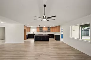 6106 Rutherglenn Dr, Houston, TX 77096 - Photo 12