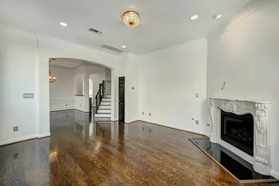 5207 Blossom Street, Houston, TX 77007 - Photo 8