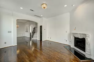 5207 Blossom St, Houston, TX 77007 - Photo 8