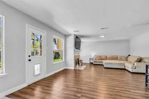 16919 Lacing Ct, Crosby, TX 77532 - Photo 10