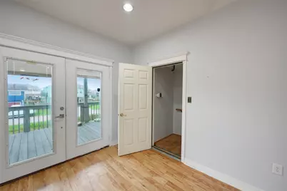 113 Bayou Vista Drive, Hitchcock, TX 77563 - Photo 16