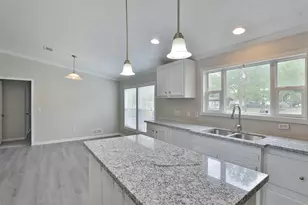 1520 W Creek Dr, Conroe, TX 77304 - Photo 12