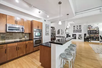 1901 Post Oak Boulevard #204, Houston, TX 77056 - Photo 4