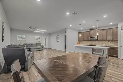 6918 Lebec Dr, Rosharon, TX 77583 - Photo 8