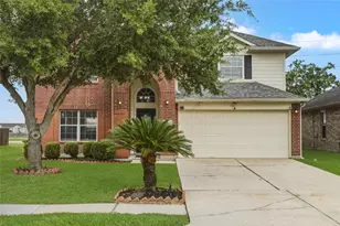 18114 Crestglen Ct, Richmond, TX 77407 - Photo 2