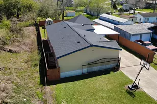 3233 Clarksville St, La Porte, TX 77571 - Photo 26