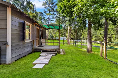 126 Pine Ridge, Onalaska, TX 77360 - Photo 4