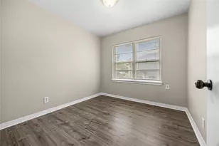 223 Wildwood St, Baytown, TX 77520 - Photo 22