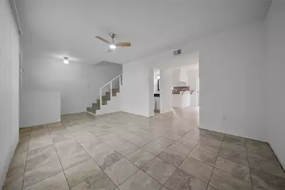 1403 Blalock Road #15, Houston, TX 77055 - Photo 6