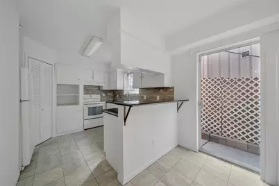 1403 Blalock Road #15, Houston, TX 77055 - Photo 8