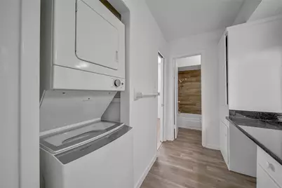 1403 Blalock Road #15, Houston, TX 77055 - Photo 20