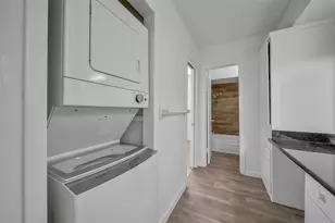 1403 Blalock Rd, Houston, TX 77055 - Photo 20