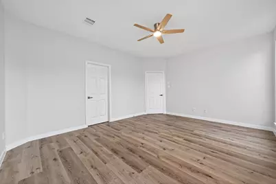 8010 Ashley Circle Drive N, Houston, TX 77071 - Photo 26