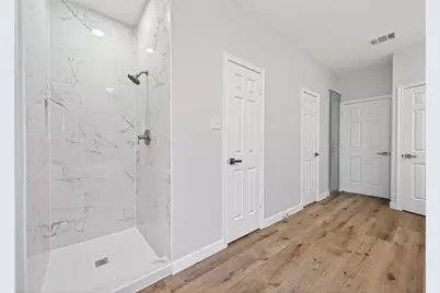 8010 Ashley Circle Drive N, Houston, TX 77071 - Photo 18