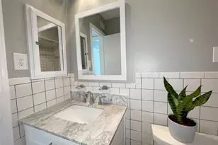 2601 Bellefontaine St, Houston, TX 77025 - Photo 10