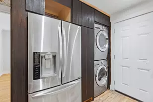 905 Dorothy St, Houston, TX 77008 - Photo 8