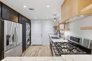 905 Dorothy St, Houston, TX 77008 - Photo 10