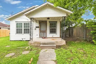 905 Dorothy St, Houston, TX 77008 - Photo 2