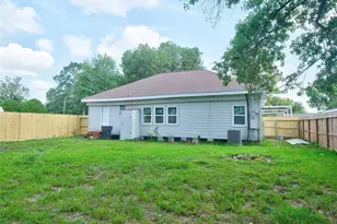 2703 Areba St, Houston, TX 77091 - Photo 24