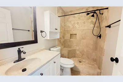 31 Dellforest Court, The Woodlands, TX 77381 - Photo 4