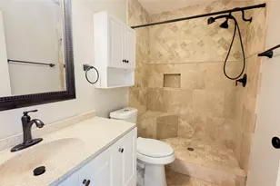 31 Dellforest Ct, The Woodlands, TX 77381 - Photo 4