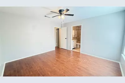 31 Dellforest Court, The Woodlands, TX 77381 - Photo 2