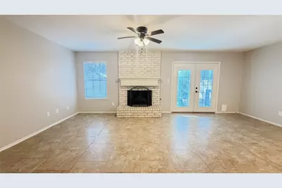 31 Dellforest Court, The Woodlands, TX 77381 - Photo 12