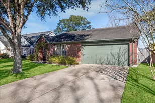 2824 Meadow Brook Ct, League City, TX 77573 - Photo 6