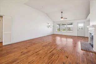 2824 Meadow Brook Ct, League City, TX 77573 - Photo 10