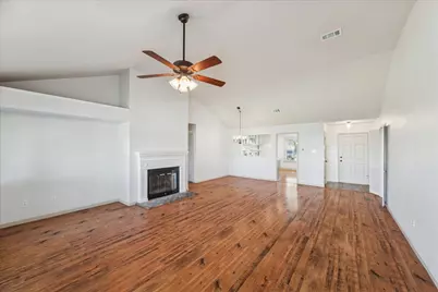 2824 Meadow Brook Court, League City, TX 77573 - Photo 12