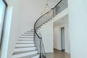 8810 Carousel Ln A, Houston, TX 77080 - Photo 4