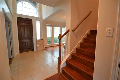 12110 Laurel Court, Stafford, TX 77477 - Photo 4