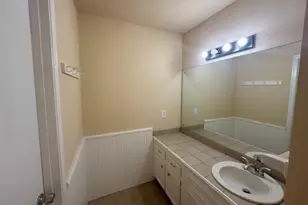 5921 Arncliffe Dr, Houston, TX 77088 - Photo 12