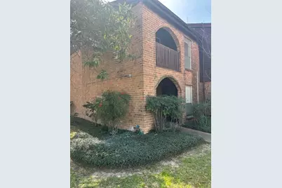 5921 Arncliffe Drive #5921, Houston, TX 77088 - Photo 2