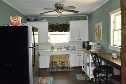 711 Lamar Ave, Crockett, TX 75835 - Photo 14