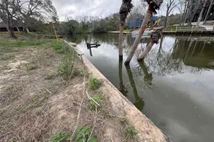 615 Shady Oaks Harbor, Alvin, TX 77511 - Photo 22