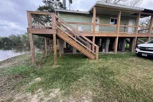 615 Shady Oaks Harbor, Alvin, TX 77511 - Photo 6