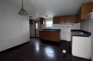 902 1st St, Louise, TX 77455 - Photo 6