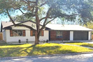 1608 Longhofer St, Brenham, TX 77833 - Photo 2