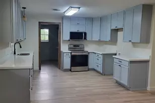 1608 Longhofer St, Brenham, TX 77833 - Photo 6