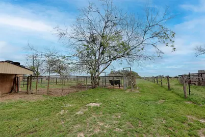 341 County Road 233, Hallettsville, TX 77964 - Photo 38