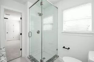 13827 Kimberley Ln, Houston, TX 77079 - Photo 36