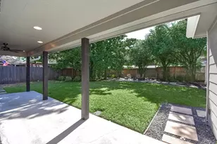 13827 Kimberley Ln, Houston, TX 77079 - Photo 44