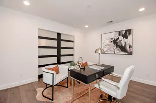 13827 Kimberley Ln, Houston, TX 77079 - Photo 10