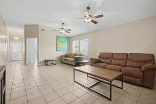 454 Lost Rock Dr, Houston, TX 77598 - Photo 10