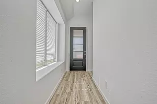 1429 Northwood Blf Ln, Pinehurst, TX 77362 - Photo 4