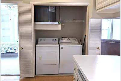 2111 Welch Street #B208, Houston, TX 77019 - Photo 20